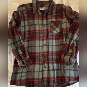 Boston Traders XL Gray, black and burgundy cotton flannel button up shirt